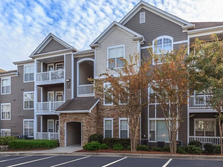 Building Photo - Parkway Vista