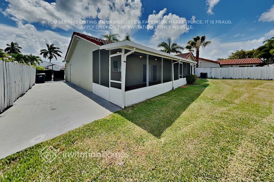 Building Photo - 17035 SW 145th Ave