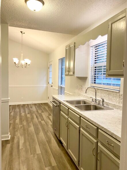 Updated kitchen - 1120 Jacksons Valley Rd