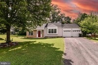 Building Photo - 10135 Forest Hill Cir