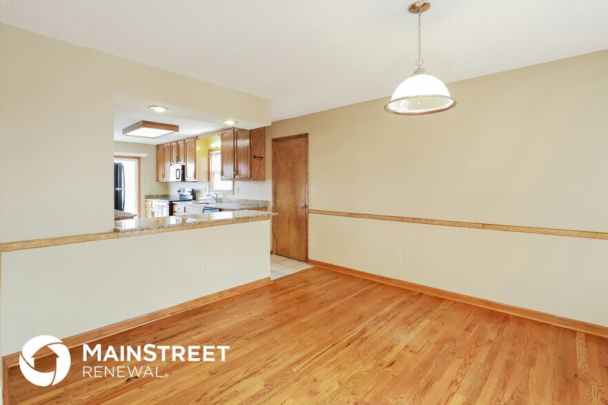 Building Photo - 8035 N Brooklyn Ave