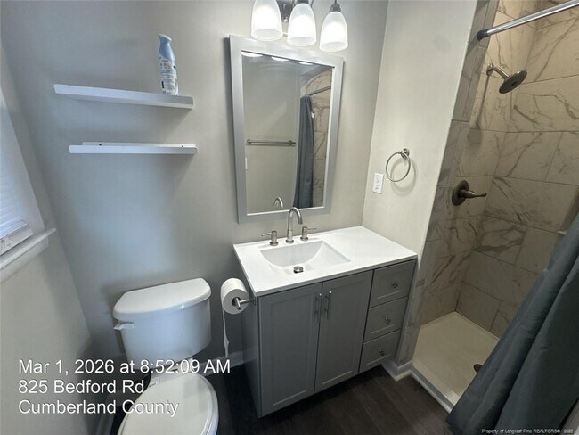 Building Photo - 825 Bedford Rd