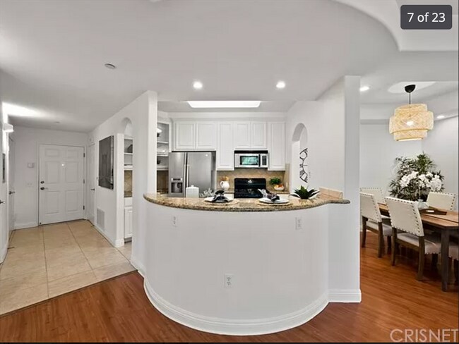 Building Photo - 5703 Laurel Canyon Blvd