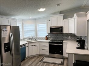 Building Photo - 3158 Bunny Run Dr