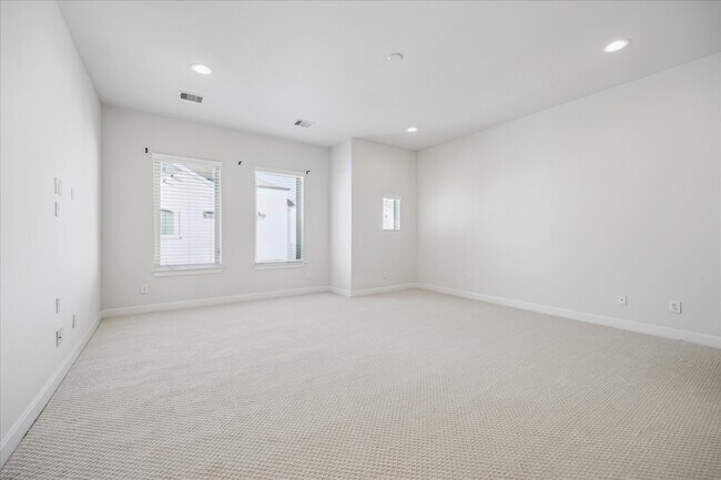 Building Photo - 1203 Bonner St