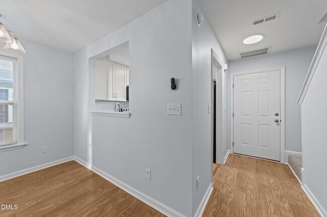 Building Photo - 225 Woodson Dr