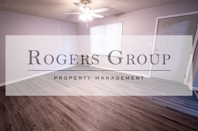 Building Photo - #103*** - 104-106 Holly Ct Duplex