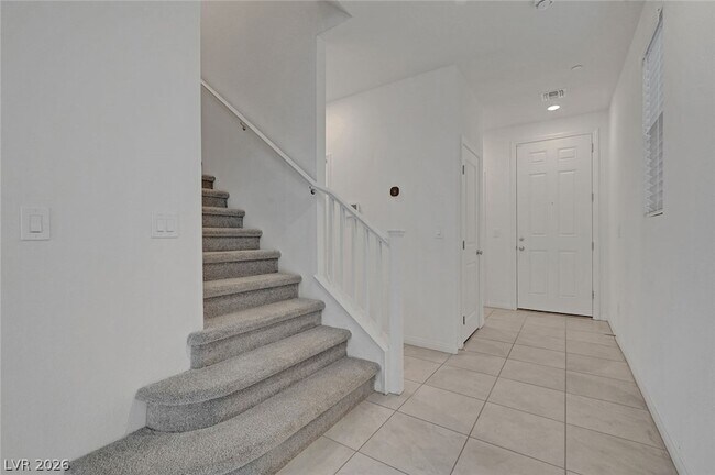 Building Photo - 8454 Vacarez Dr