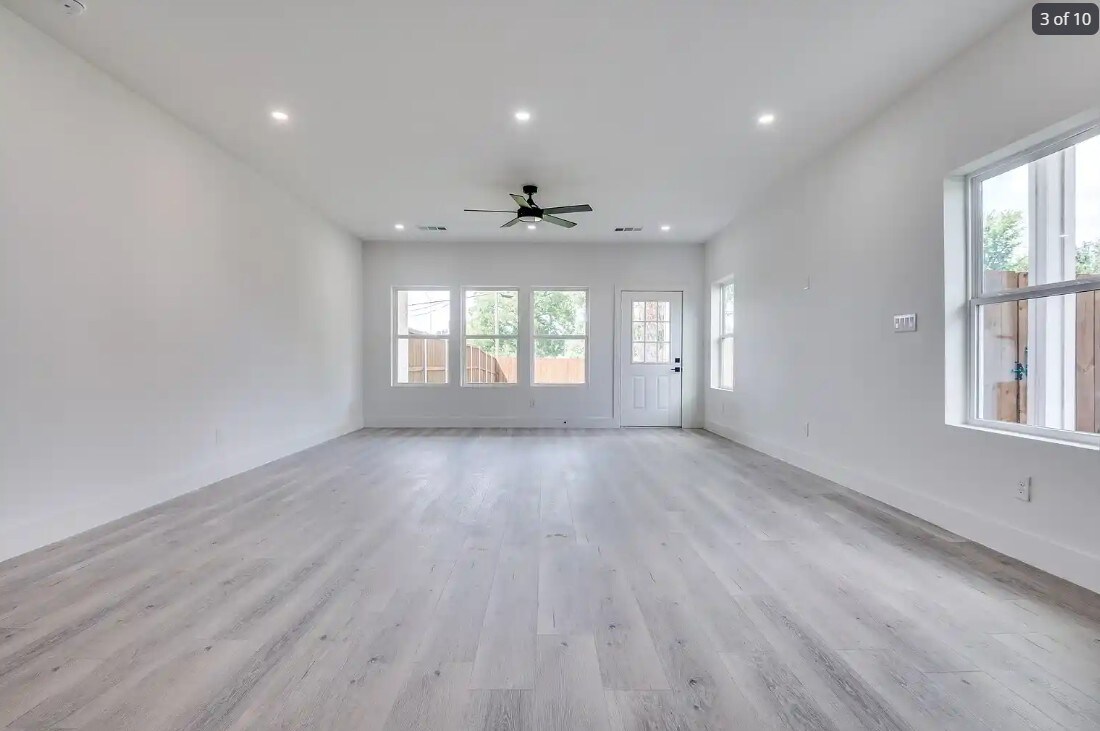 Building Photo - Room in Duplex on Wendelkin St