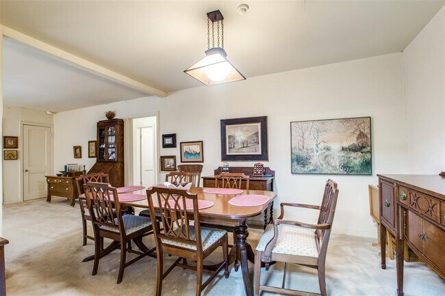 Building Photo - 8421 Baker Dr