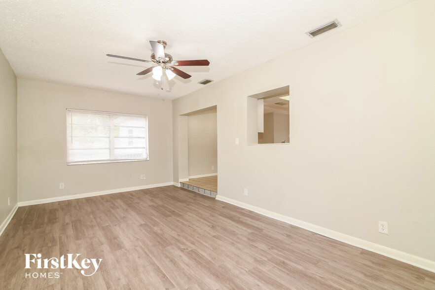 Building Photo - 161 NE 20th St