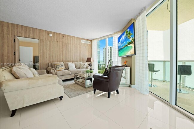 Building Photo - 150 Sunny Isles Blvd