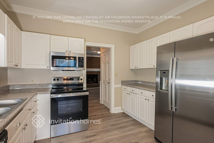 Building Photo - 1880 Furlong Run