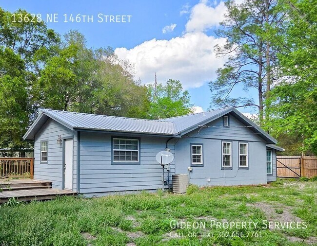 Building Photo - 13628 NE 146th St