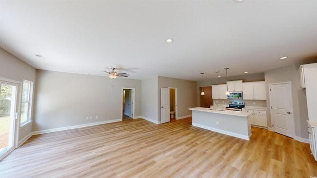 Building Photo - 1016 Moen Lp