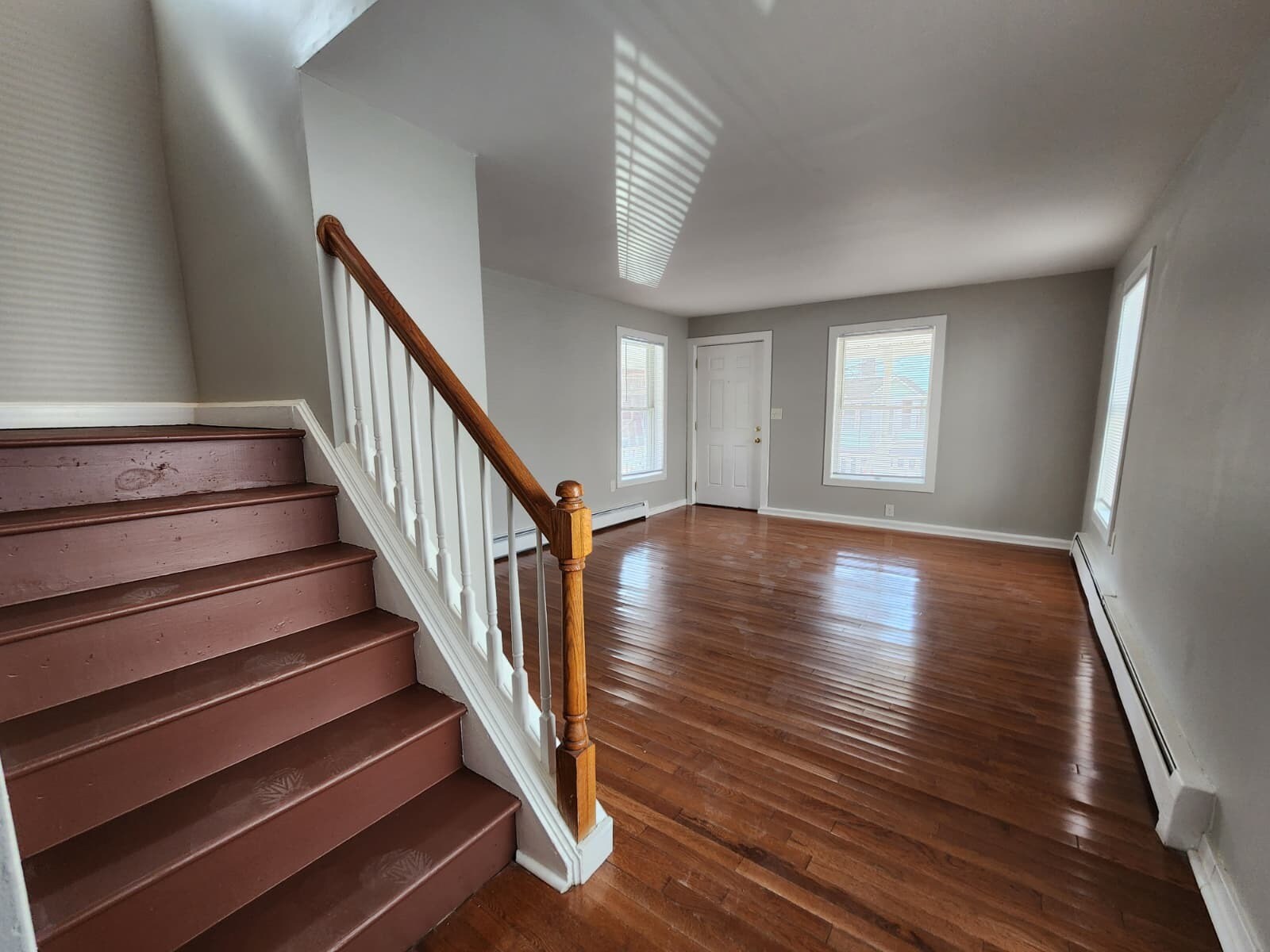 Building Photo - 425 Huntington St