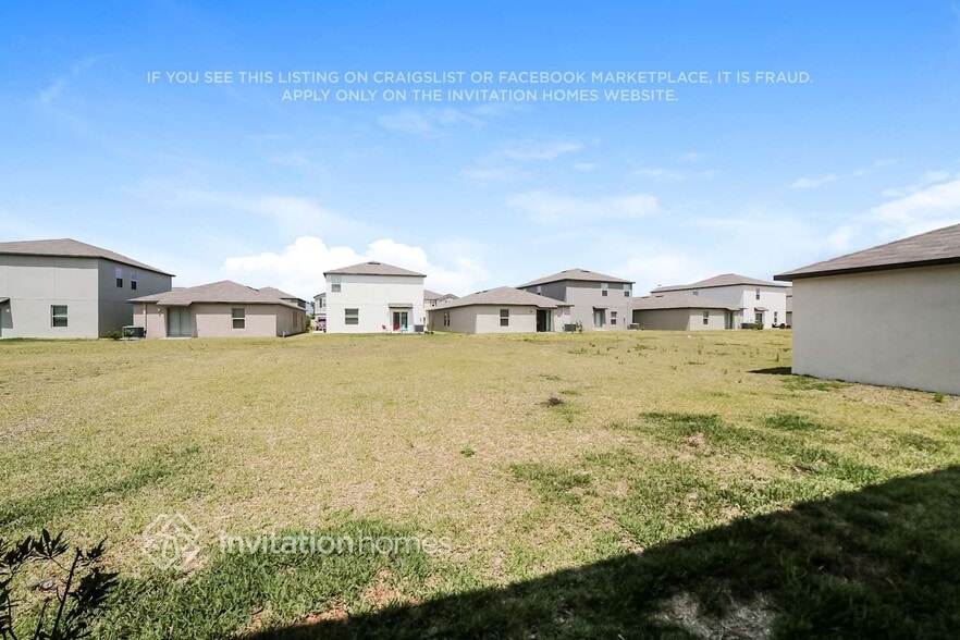 Building Photo - 15545 Miller Creek Dr