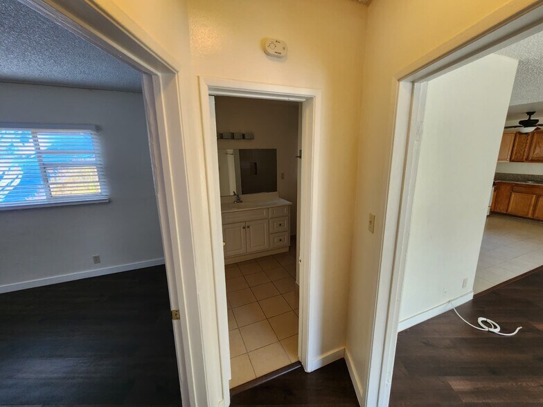 Building Photo - 4353 Don Tomaso Dr