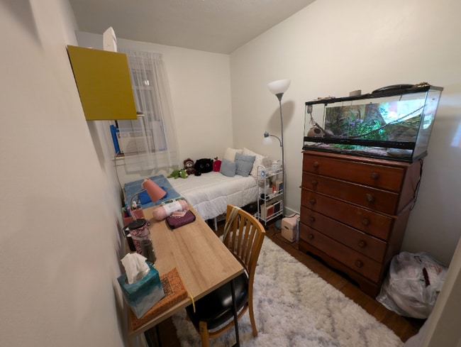 Building Photo - 3617 Boulevard of the Allies