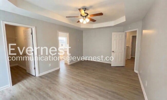 Building Photo - 3711 Sandy Shoals Ln