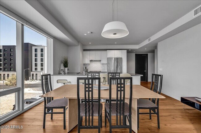 Building Photo - 4422 N 75th St