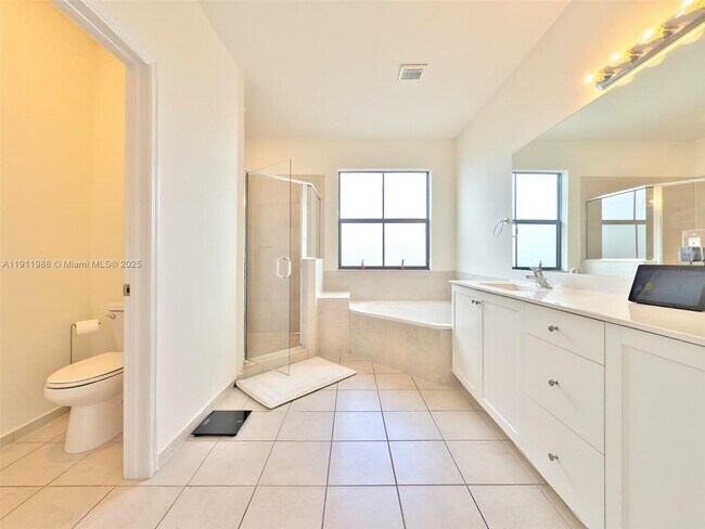 Building Photo - 10583 W 35th Way