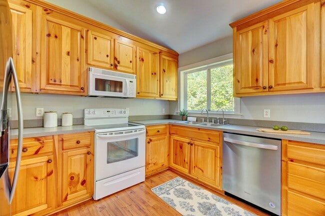 Building Photo - Peaceful Pungo living