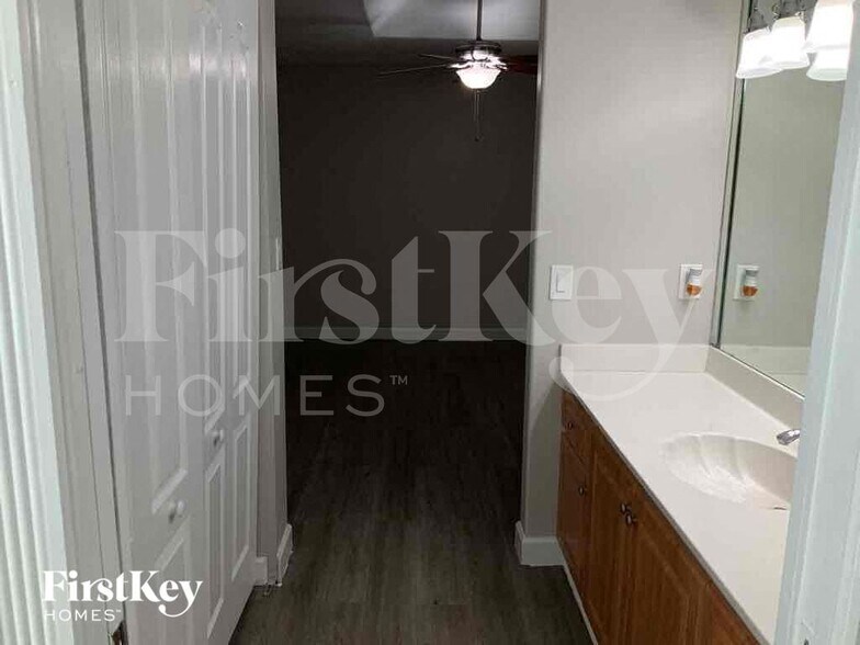 Building Photo - 12964 NW 8th Ln