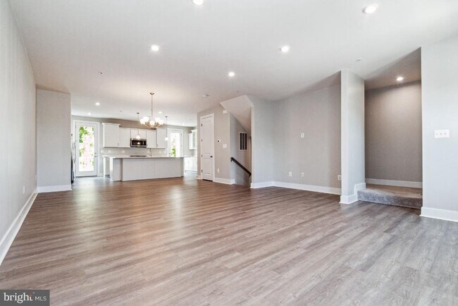 Building Photo - 8311 Amber Beacon Cir