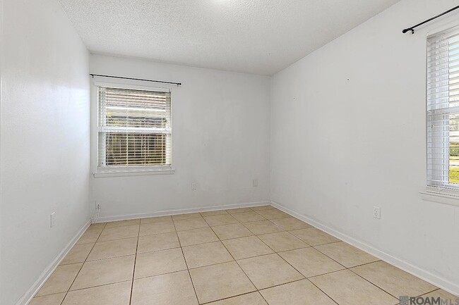 Building Photo - 1878 Denver Dr