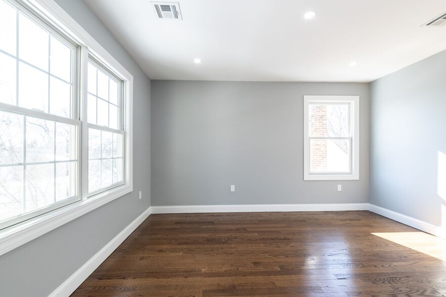 Building Photo - 57 Berlant Ave