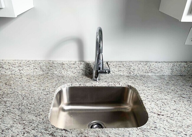 Building Photo - 3207 Jefferson Ave