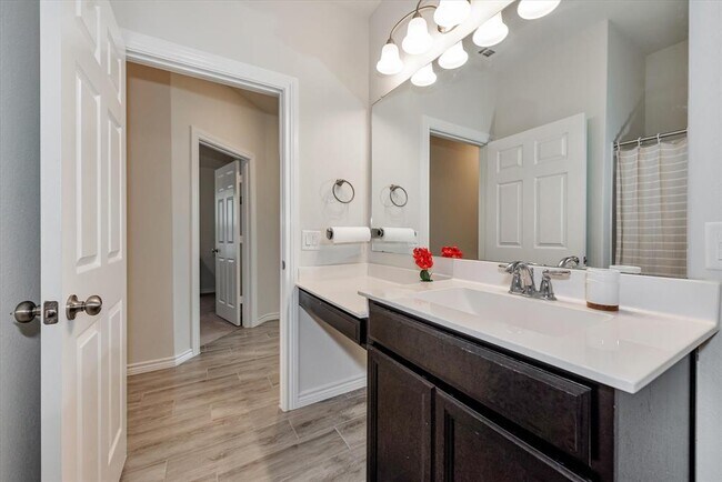 Building Photo - 6915 Twilight Elm Trace