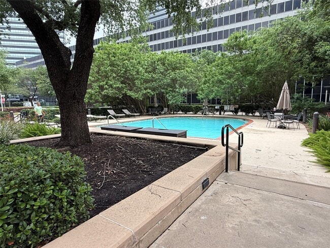 Building Photo - 5050 Ambassador Way