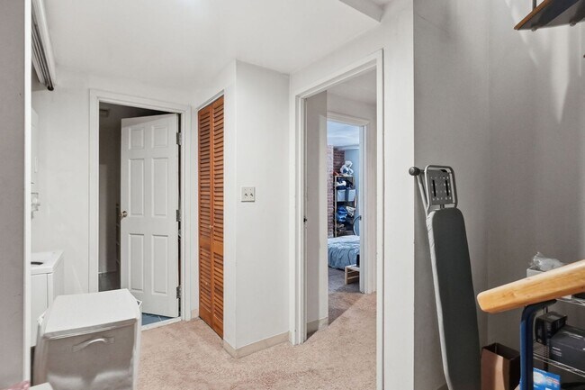 Building Photo - Amazing 2 bed in Fenway.... Close to NEU