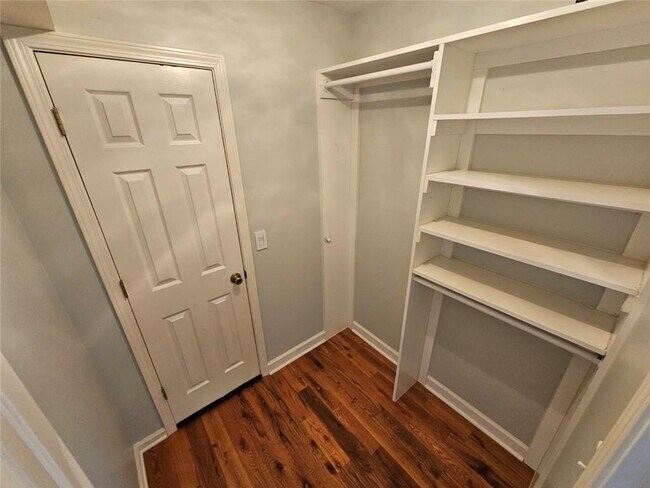 Building Photo - 11640 Vista Forest Dr