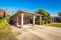 Building Photo - SW Loop 820 - 4304/4306 *Lease Up Only*