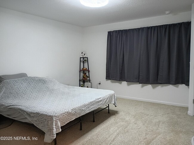 Building Photo - 8995 Gifford Dr