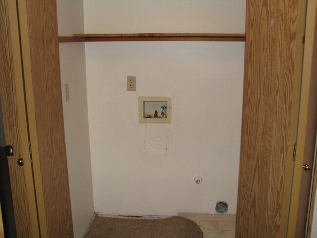 Building Photo - 4263 Tiffany Pl NE