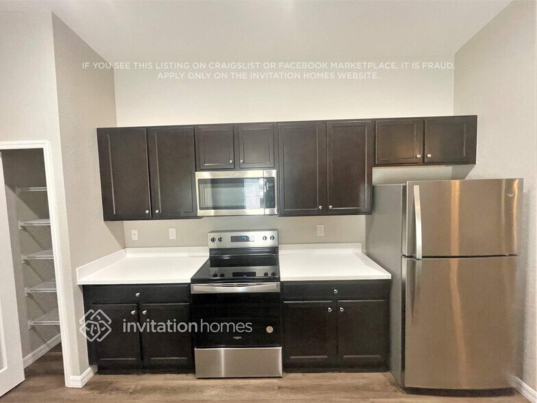 Building Photo - 21426 Dawson Ave