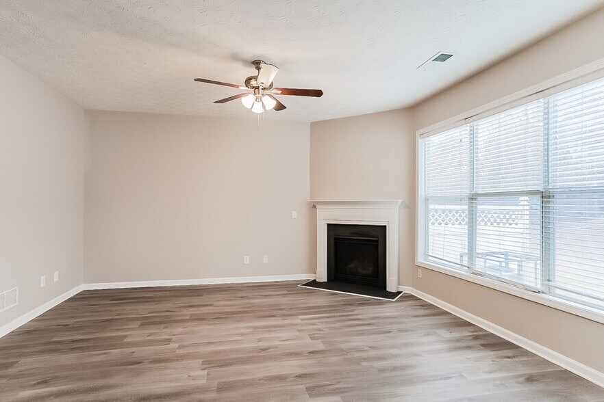 Building Photo - 95 Golden Pine Rd