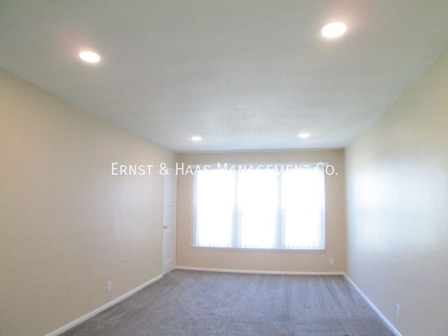 Building Photo - 4531 N Banner Dr