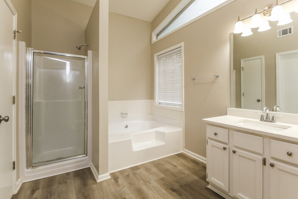 Building Photo - 1394 Luther Way