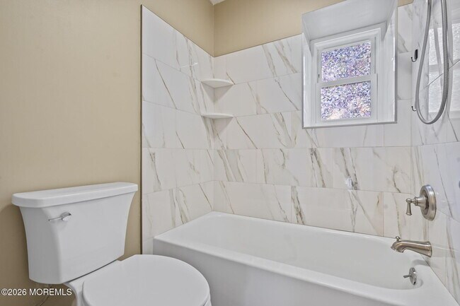 Building Photo - 1062 Cheryl Ct