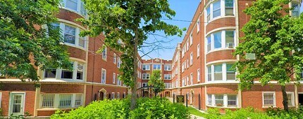 Building Photo - 4404 N Winchester Ave