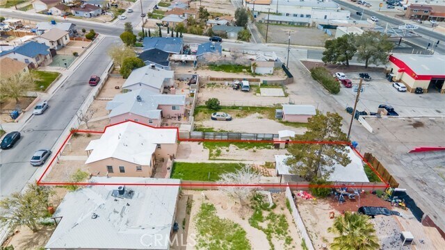 Building Photo - 641 Nancy St