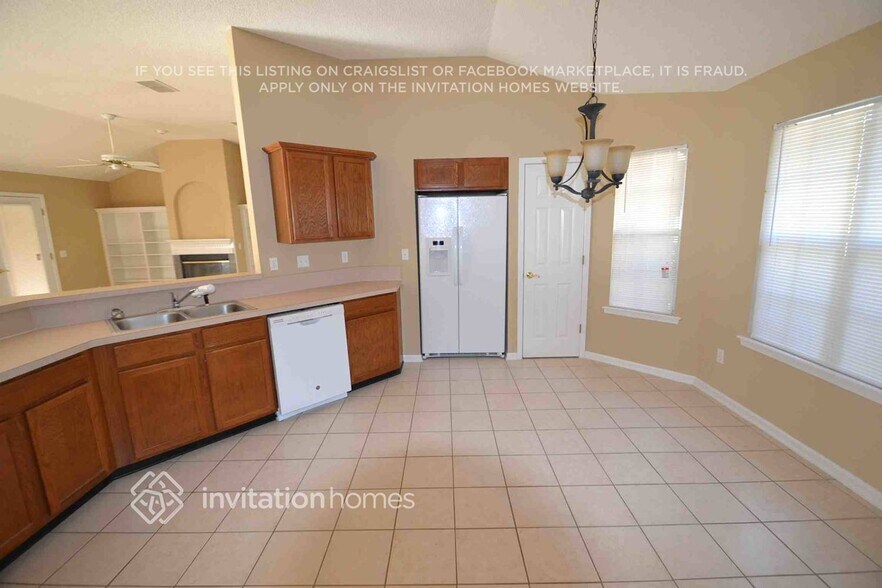 Building Photo - 1541 Shelter Cove Dr