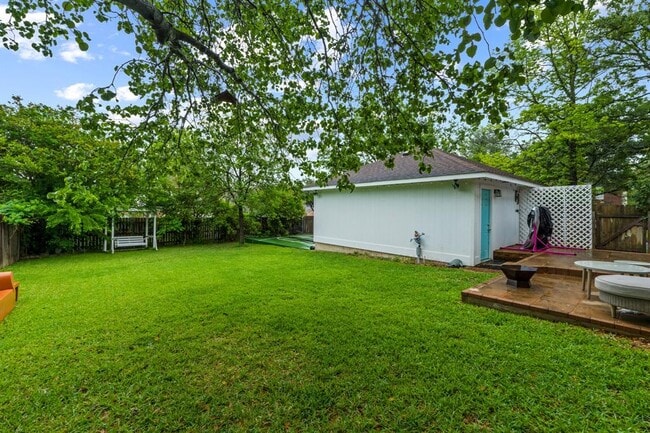 Building Photo - 6300 Needham Ln