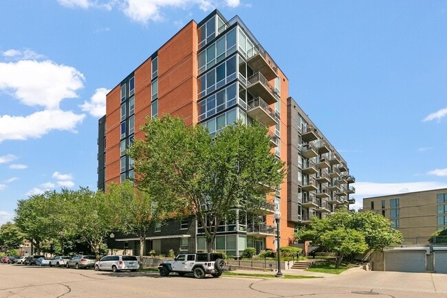 Building Photo - 730 N 4th St