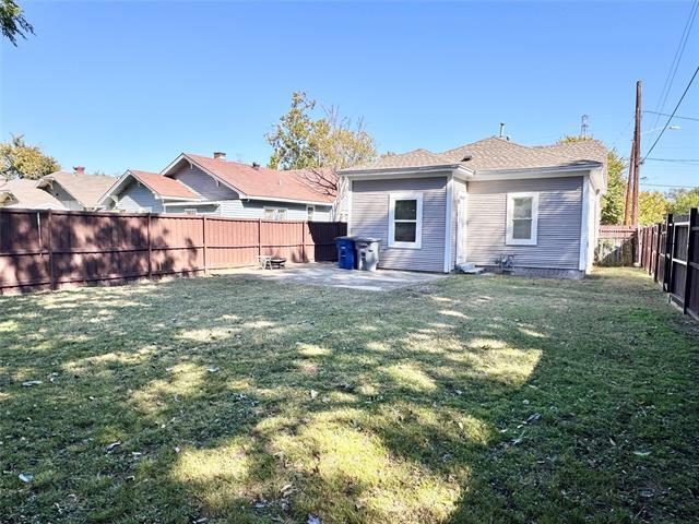 Building Photo - 3455 Roberts Ave